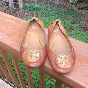 Tory Burch Reva tan leather shoes